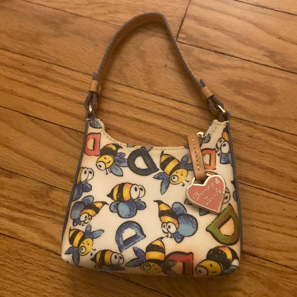 Dooney and Bourke Clutch bag